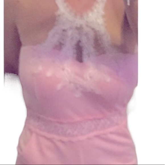 ❌DONATED❌Pink Crochet Lace Detailed Short Romper - Picture 6 of 10